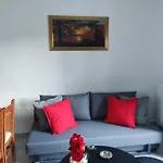 Cozy Mountain View Glossa